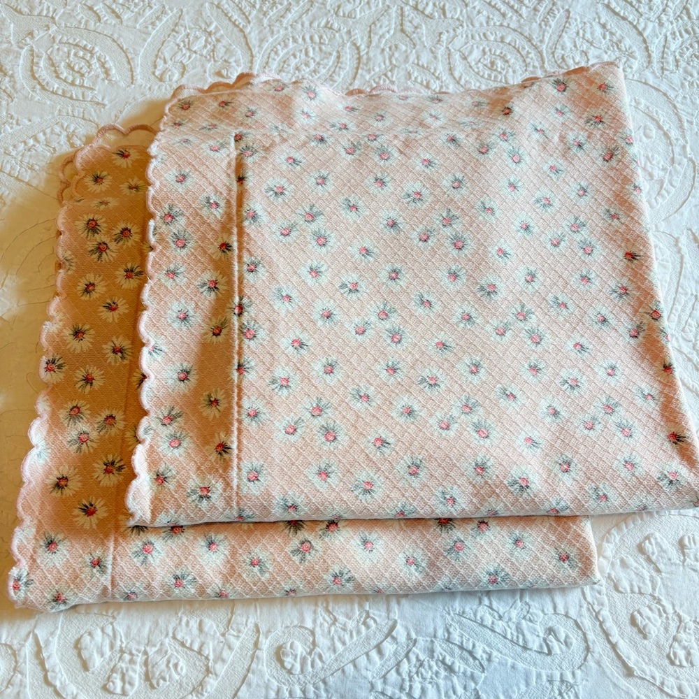 Mirabello Margherite Pink Daisy Euro Shams - Set of 2